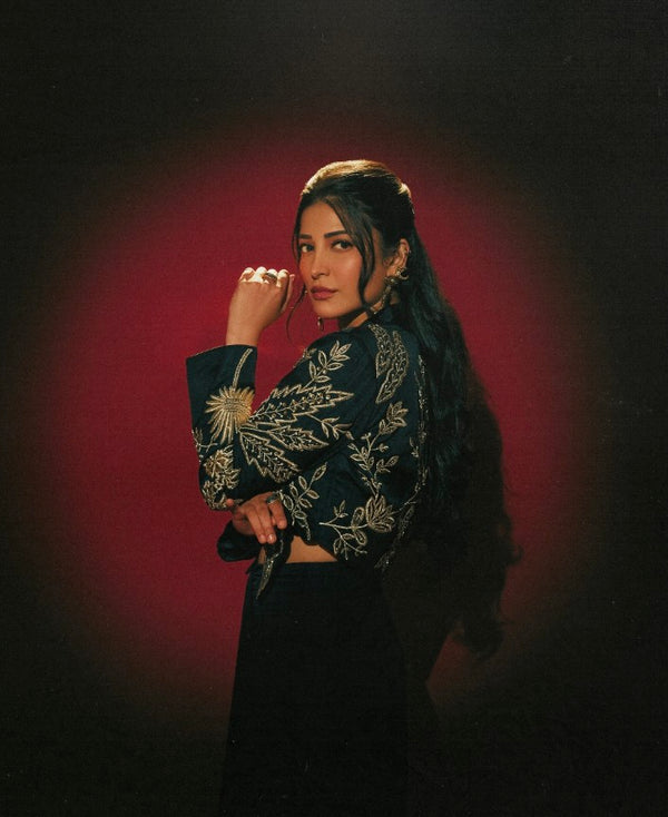 SHRUTI HASSAN IN OUR NOIR JACKET